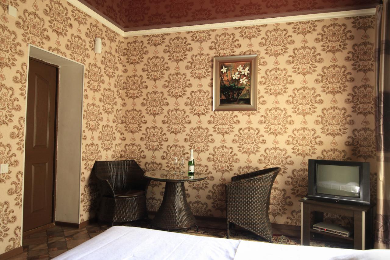 Carzone Bishkek Exterior photo